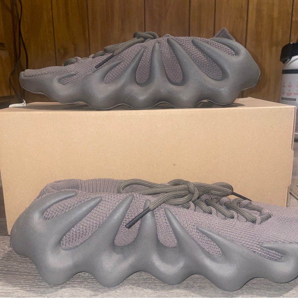 Yeezy 459 cinder vnds